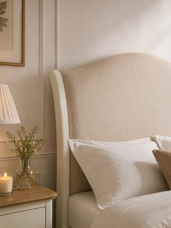 Camille bed cabriole leg detail