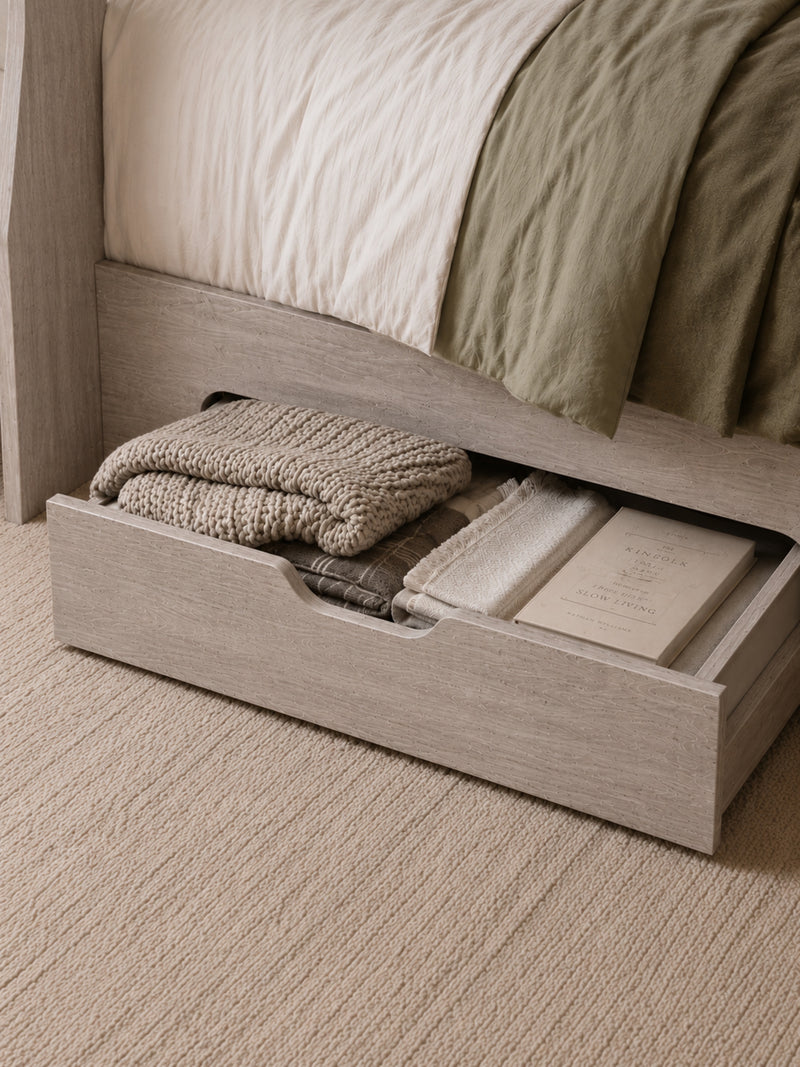 Orion Grey Oak Triple Sleeper Bunk Bed – detail view