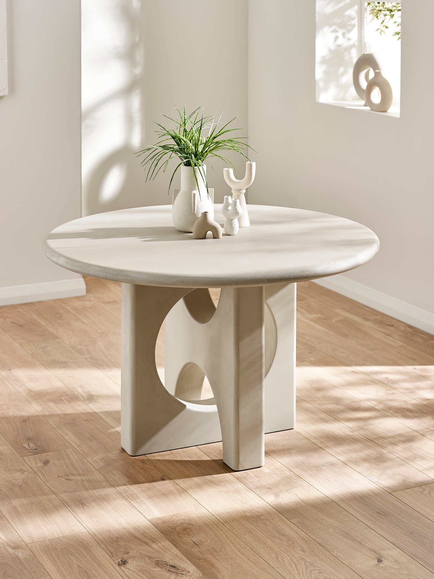 Thyra Round 4 Seater Dining Table – Grey Stone Effect – main view