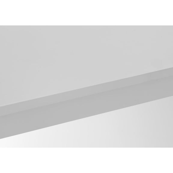 Two-tone gray color swatch with a gradient effect